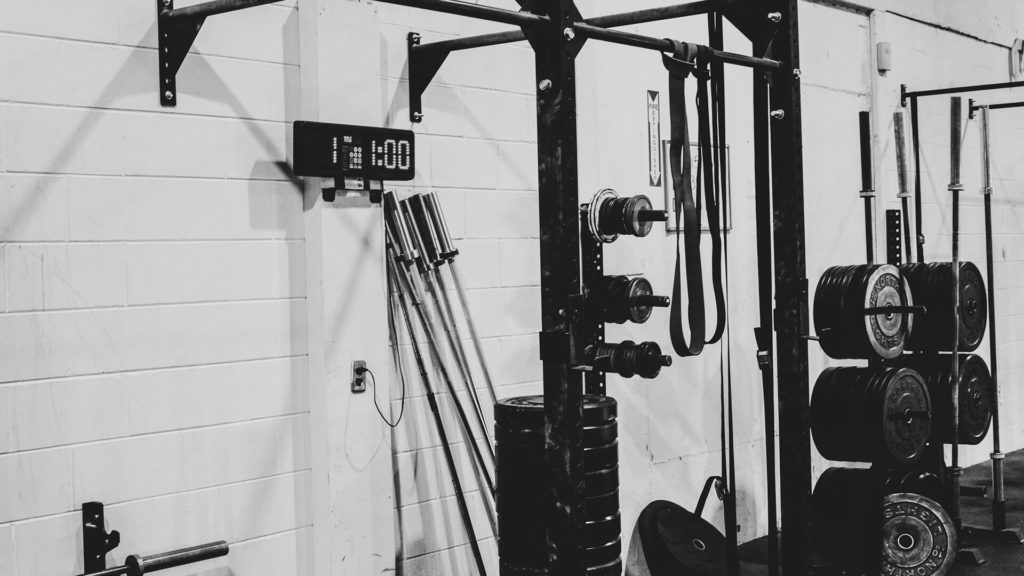 crossfit rack and weights